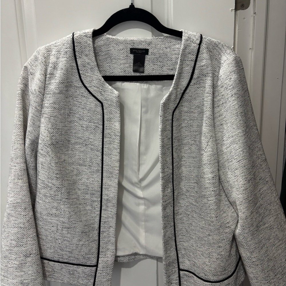 Ann Taylor Ivory Tweed Blazer with Black Piping